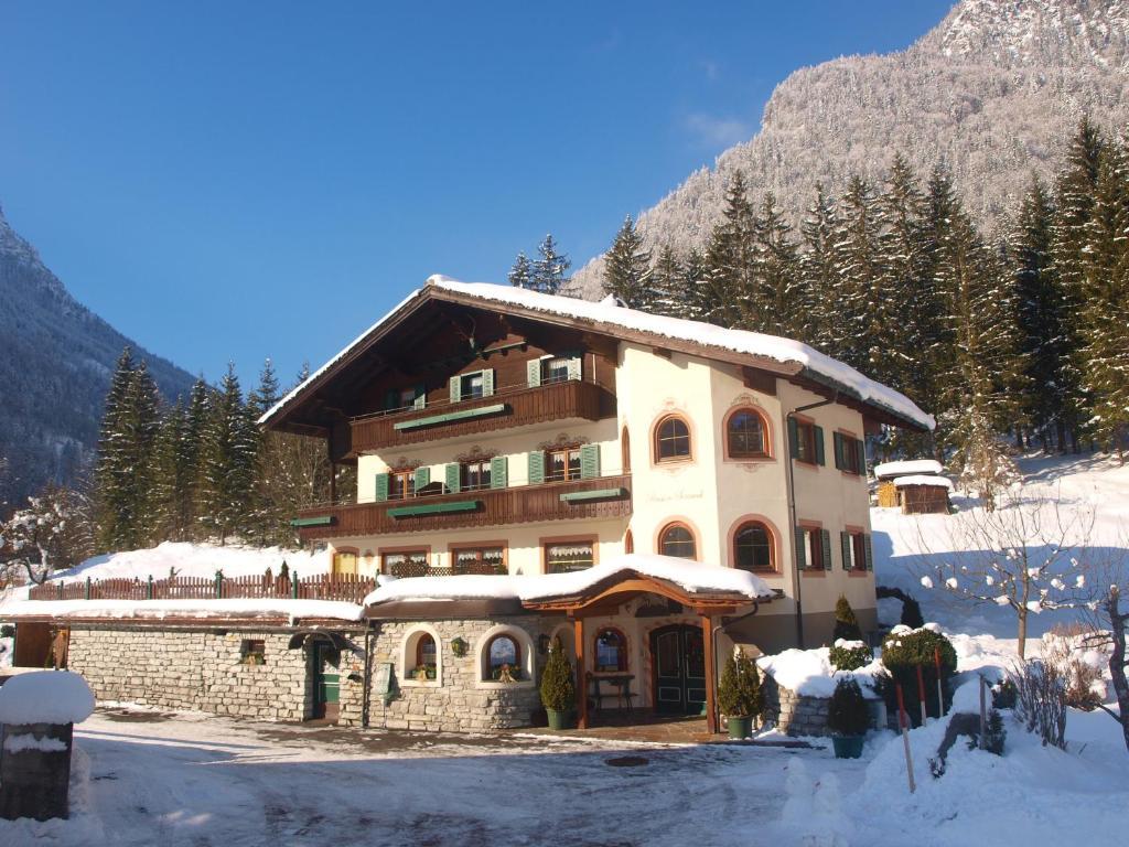Pension Sonneck Lofer Exterior photo